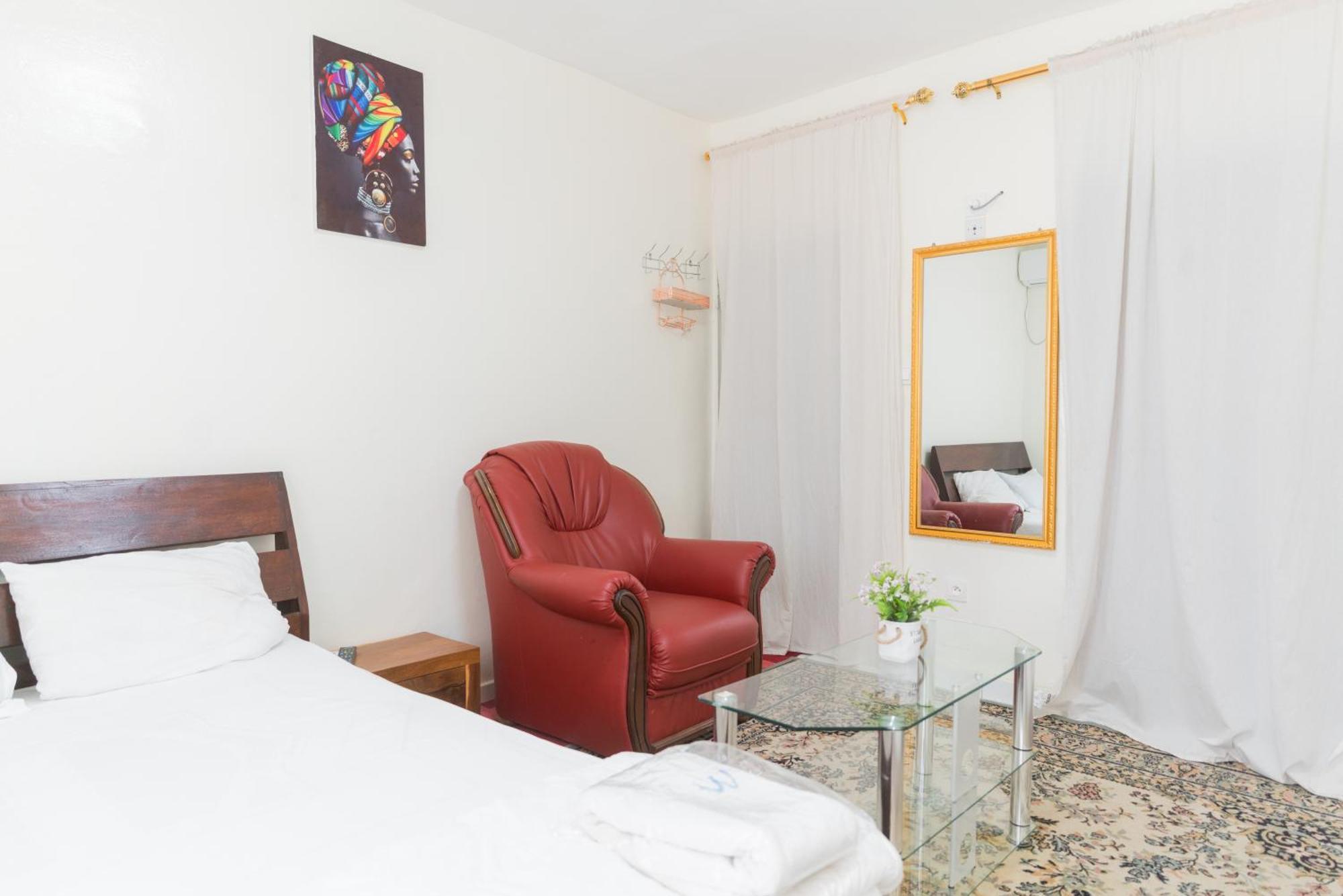 Residence Kane Diallo- Appartements Elegants Et Centraux A Dakar Eksteriør bilde